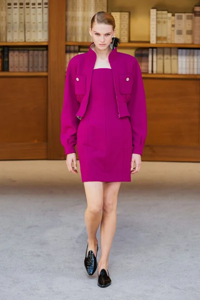 Look 7